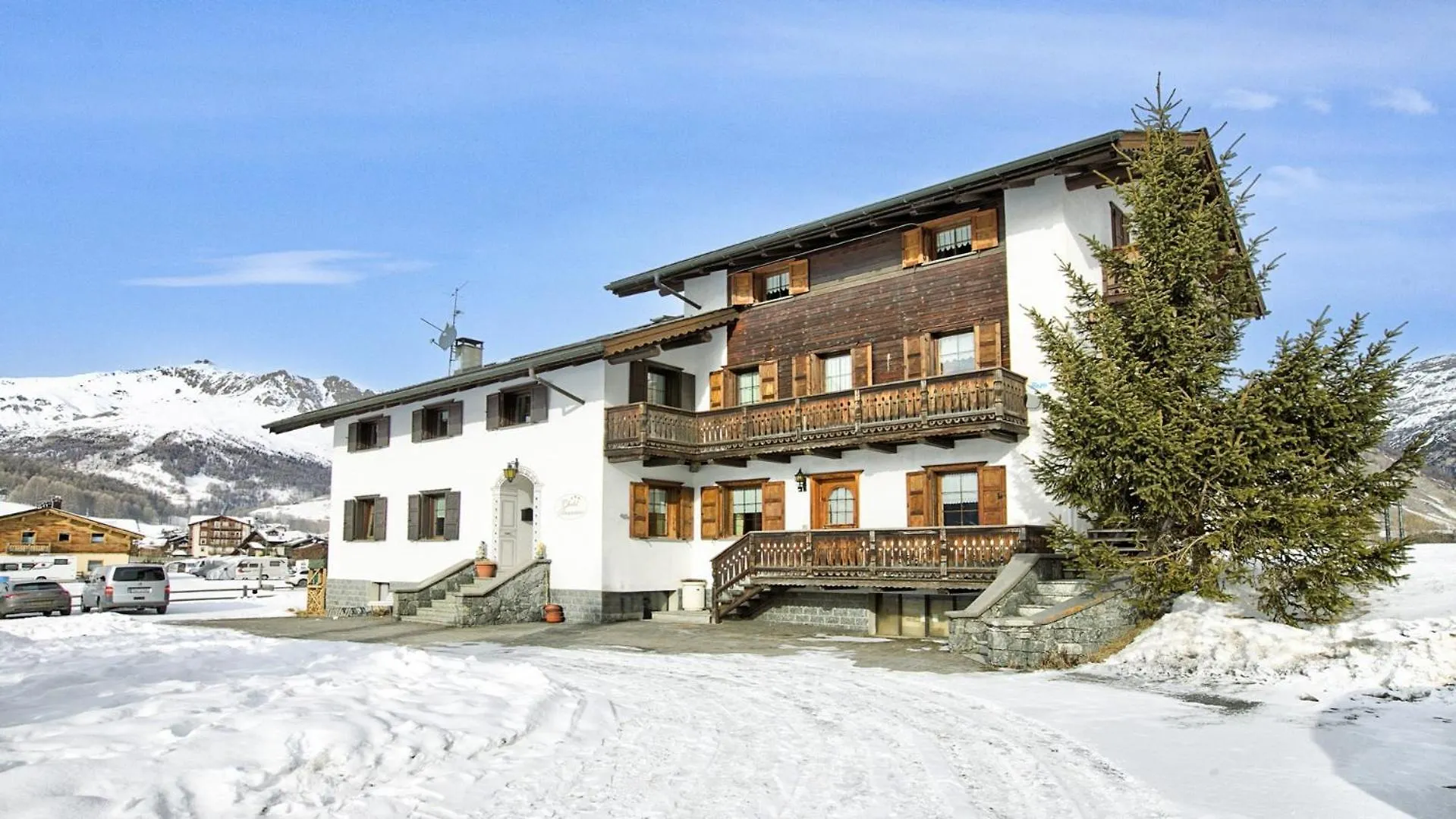 Genziana Daire Livigno İtalya